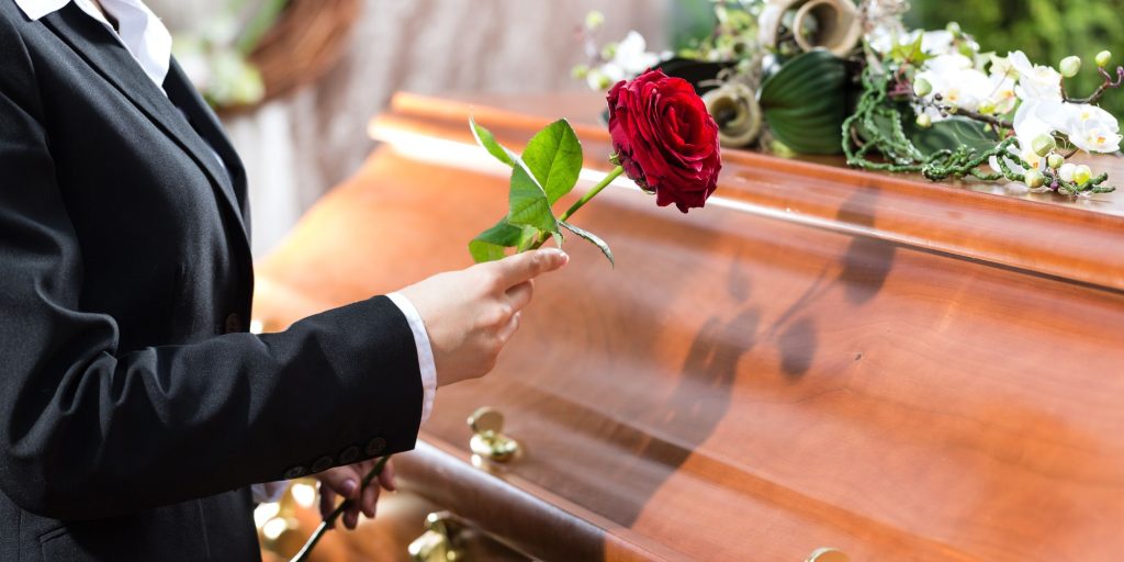 Οι Συνήθεις Τελετές και Ταφικές Πρακτικές σε Διάφορες Πολιτισμικές Παραδόσεις-Τελετές Ευσταθίου
